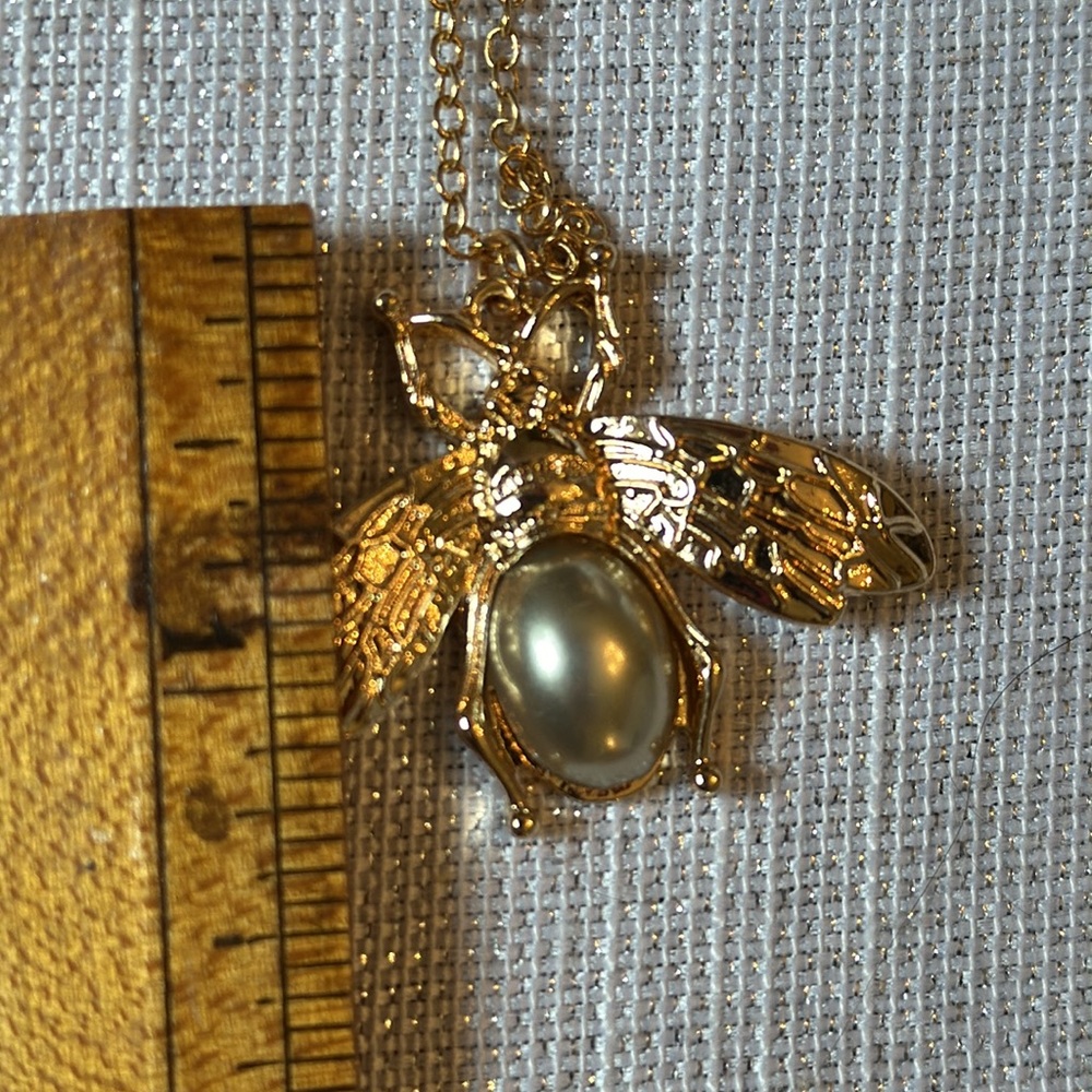 Bee, faux, pearl and rhinestone. Fashion lot of jewelry - Picture 5 of 7